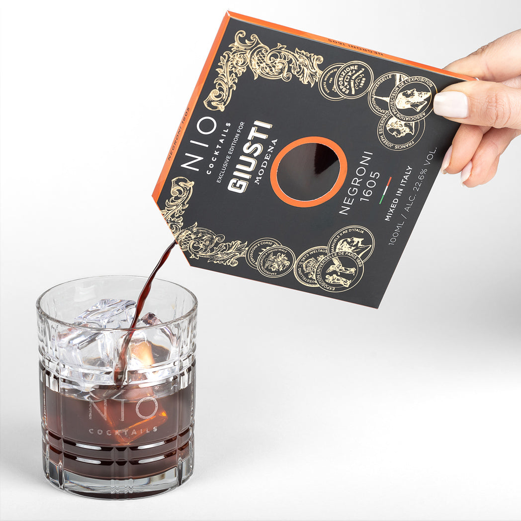 giusti-negroni-1605-cocktail-vermouth-et-balsamique-igp image 2