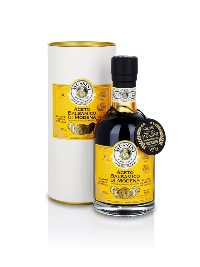 mussini-il-denso-5-medaglie-tubo-aceto-balsamico-di-modena-i-g-p-coffret image 1